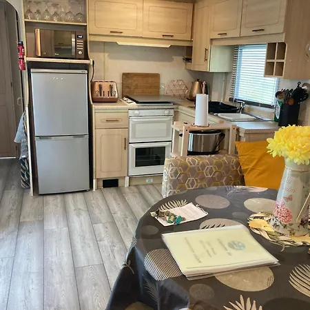 Birch Breeze - 2 Bedroom Mobile At Les Amiaux